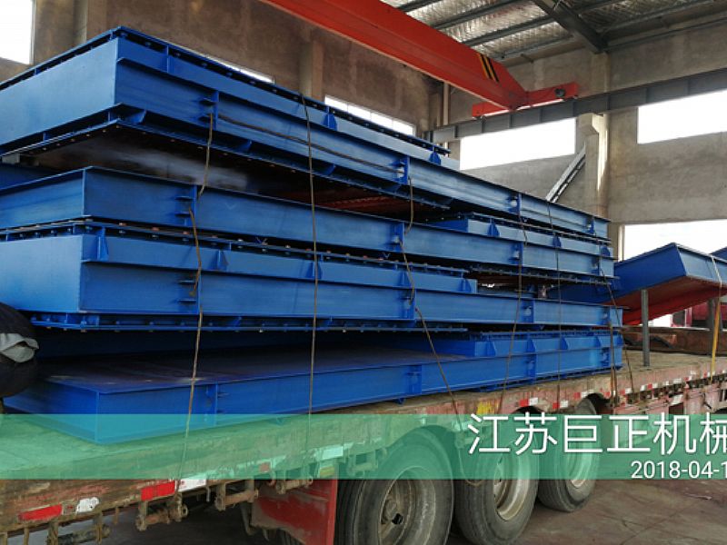 擋板門現(xiàn)場發(fā)貨裝車，待發(fā)往河北