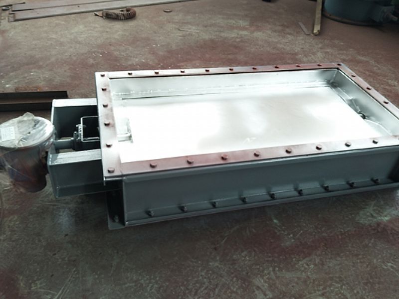 矩形擋板門（寬14M）制作完工，車間一覽